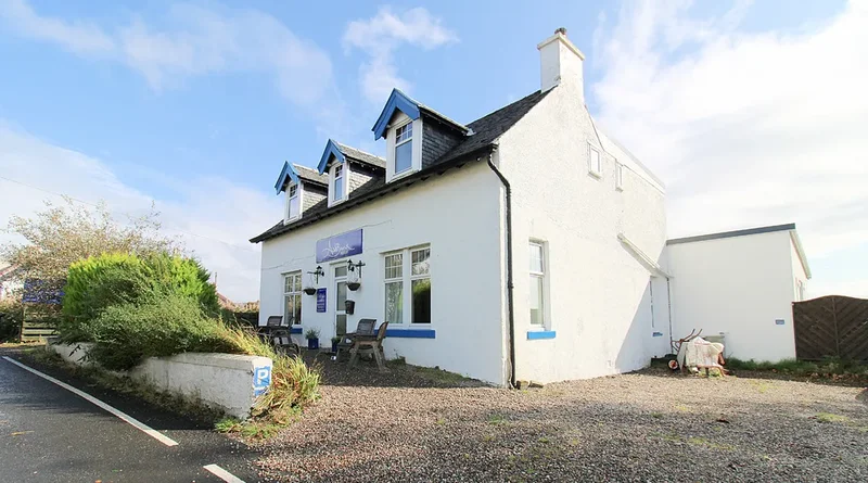 CCL are delighted to offer the opportunity to purchase the charming Ashbank Hotel. A family run hote