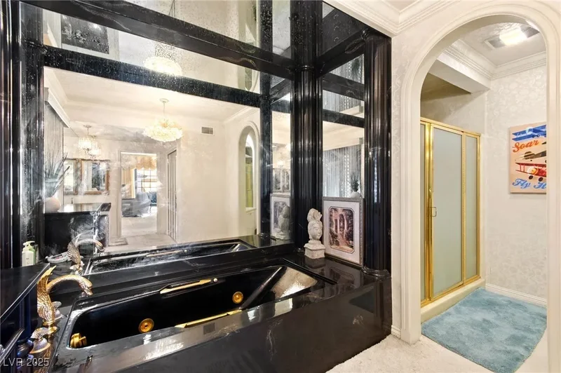 2834 Queens Courtyard Drive, Las Vegas, Nevada, United States. - Photo 45