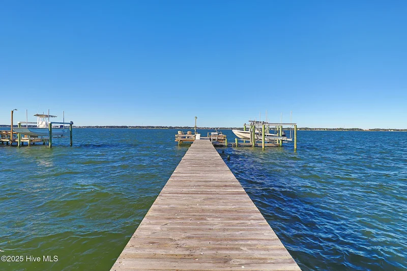 204 Shoreline Drive, Atlantic Beach, NC 28512, Atlantic Beach, North Carolina, United States. - Photo 26