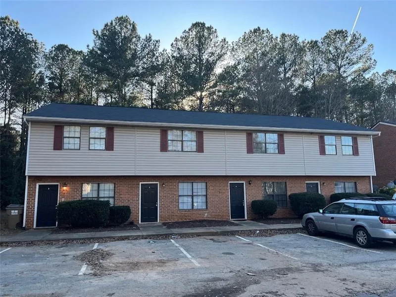 Quadruplex in Oakwood
