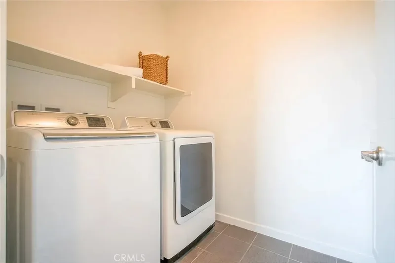 1022 Bridgewater Way, Costa Mesa, California, United States. - Photo 18