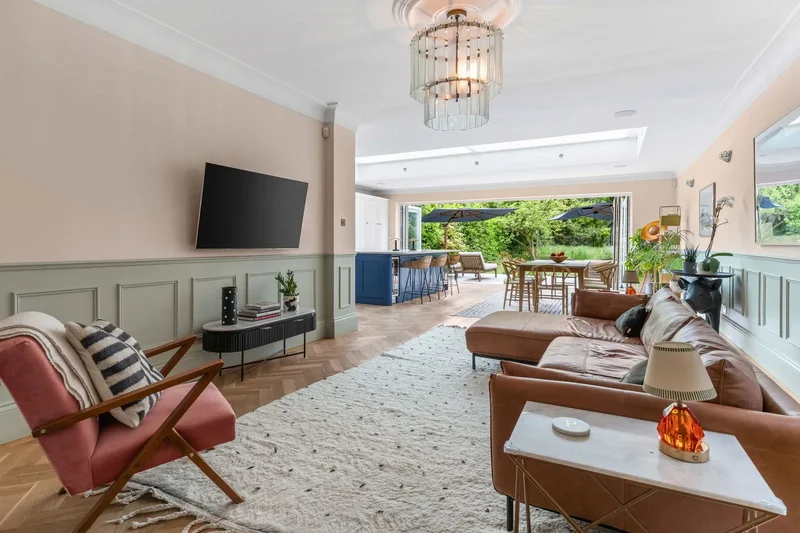 Upper Cornsland, Brentwood, Brentwood, England, United Kingdom. - Photo 7