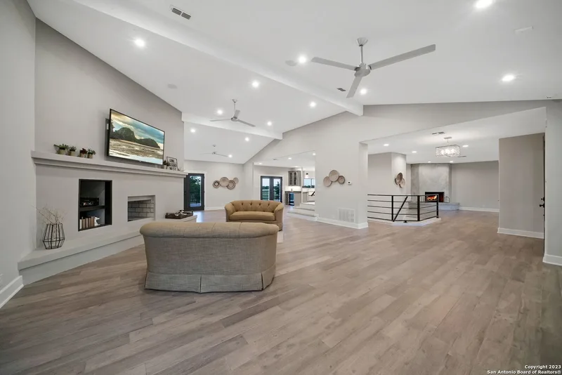 202 County Road 450, Hondo, TX 78861, Hondo, Texas, United States. - Photo 14