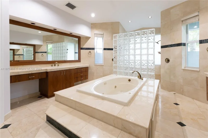7440 SW 170th Ter, Cutler Bay, Florida, United States. - Photo 18
