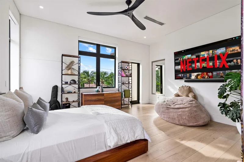 70 Isla Bahia Dr, Fort Lauderdale, Florida, United States. - Photo 77