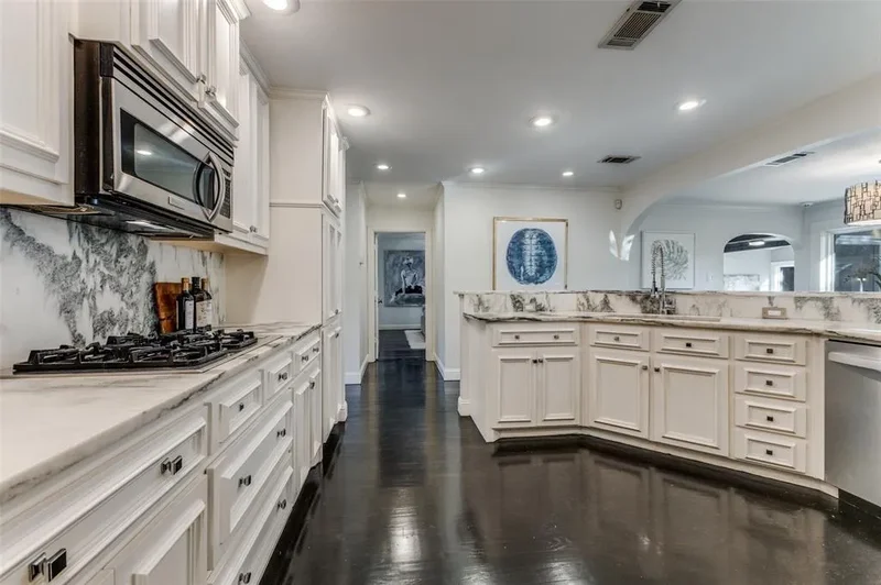 3778 Shorecrest Drive, Dallas, Texas, United States. - Photo 14