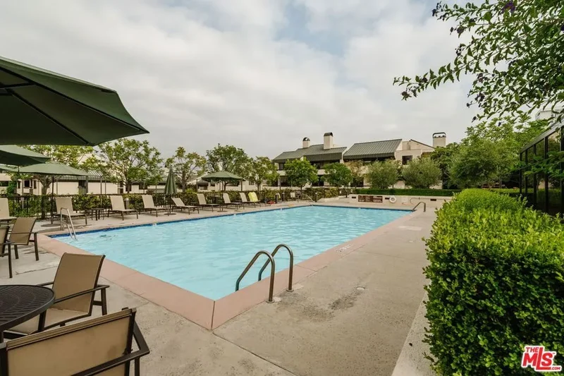 2227 Century Hill, Los Angeles, California, United States. - Photo 34
