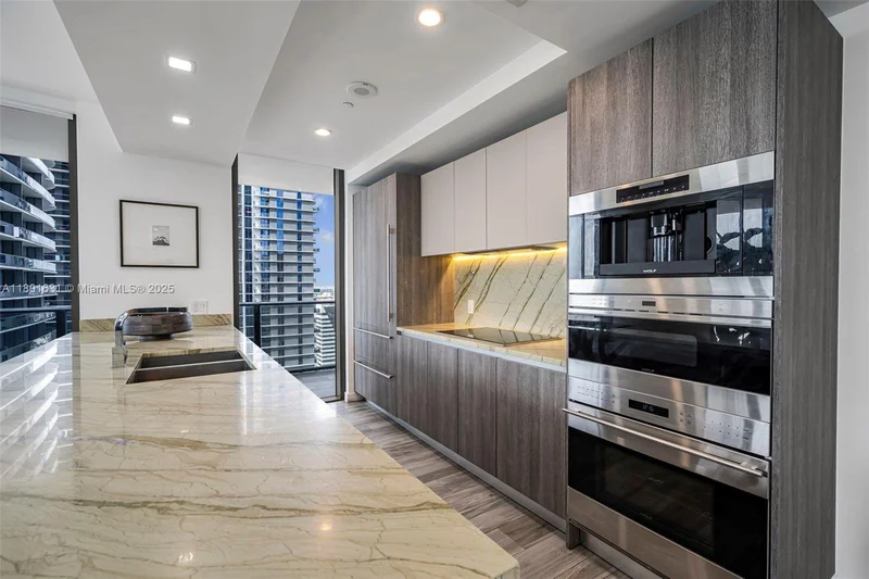 801 S Miami Ave 2901, Miami, Florida, United States. - Photo 18