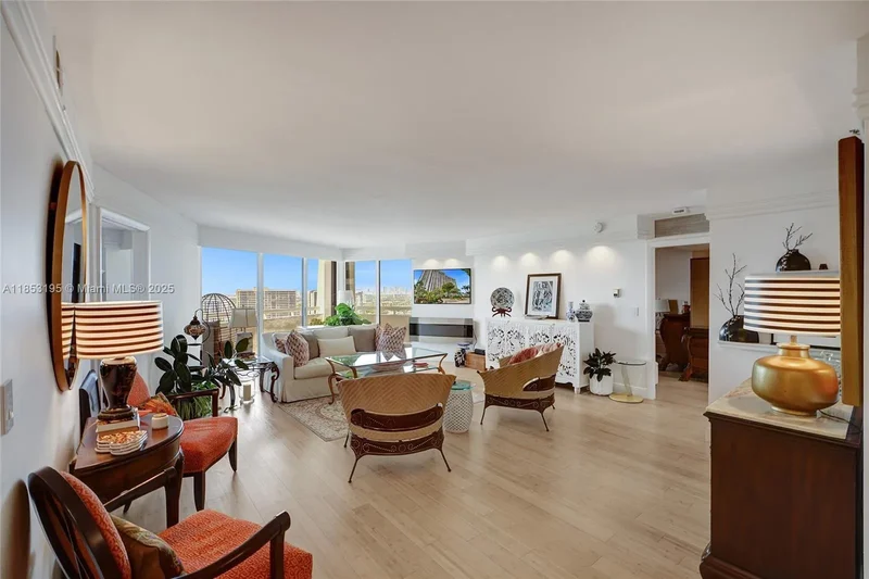 4000 Towerside Ter, Miami, Florida, United States. - Photo 18