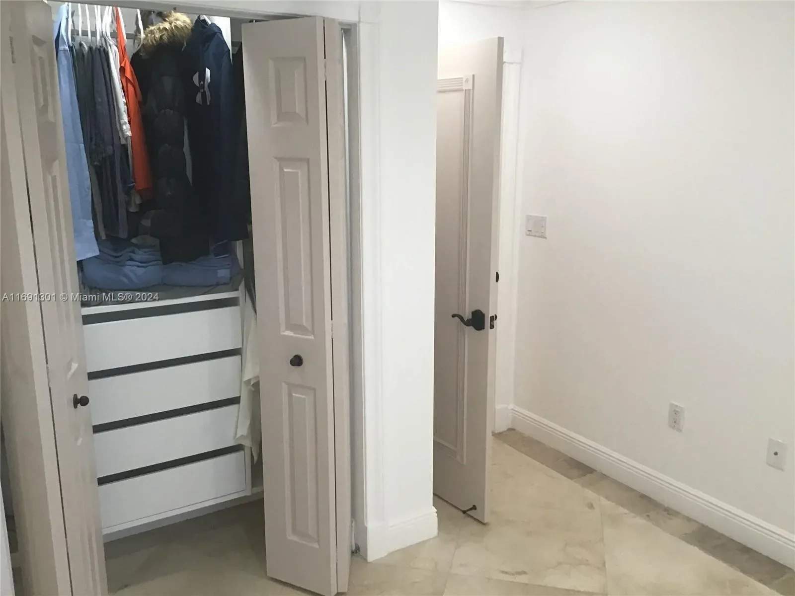 13460 SW 32nd ST, Miami, Florida, United States. - Photo 11