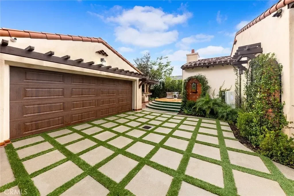 2460 Cumberland, San Marino, California, United States. - Photo 41
