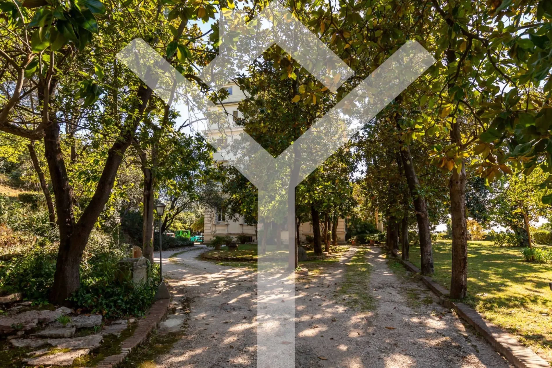 Roma Via Flaminia, Rome, Lazio, Italy. - Photo 15