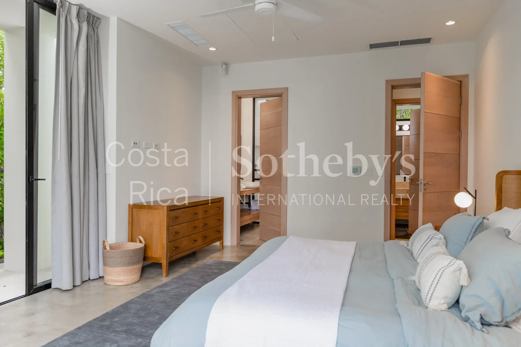 Gallery photo 5