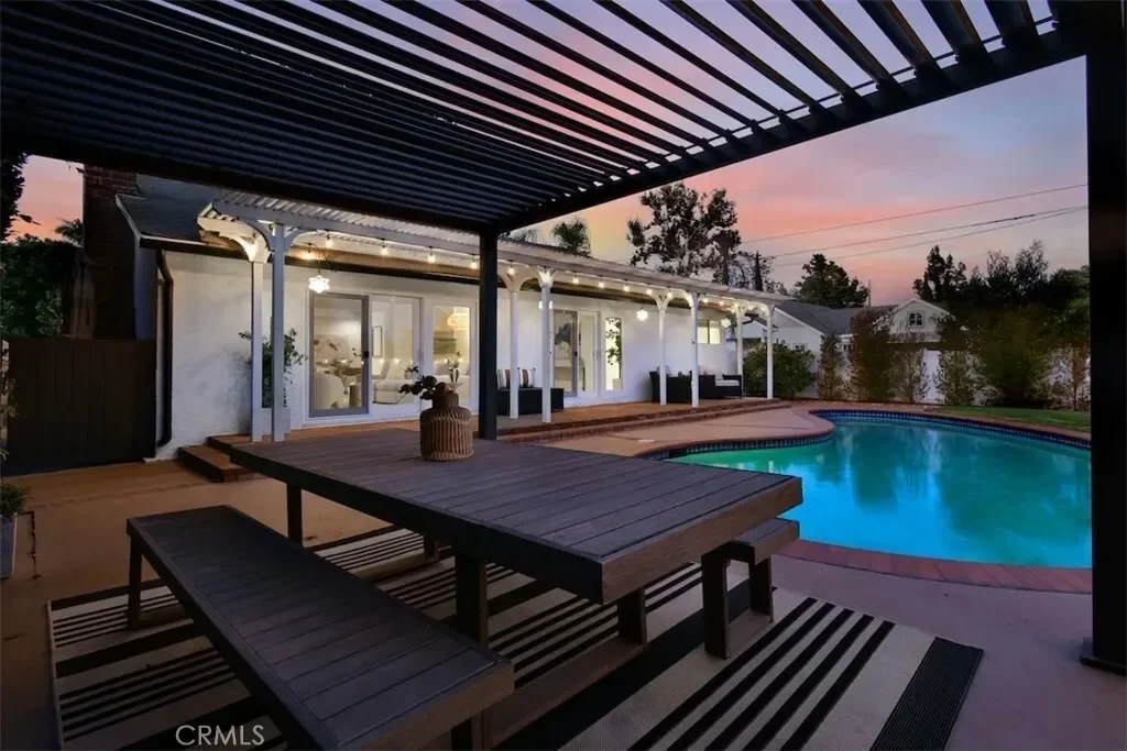 12614 Morrison, Los Angeles, California, United States. - Photo 29