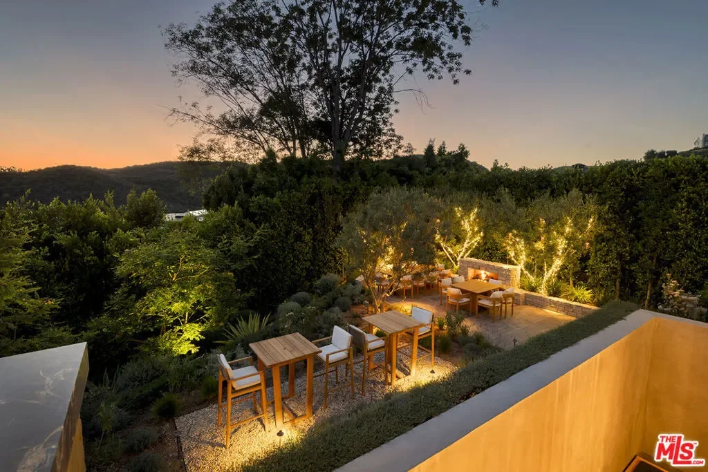 1529 Amalfi Drive, Los Angeles, California, United States. - Photo 38