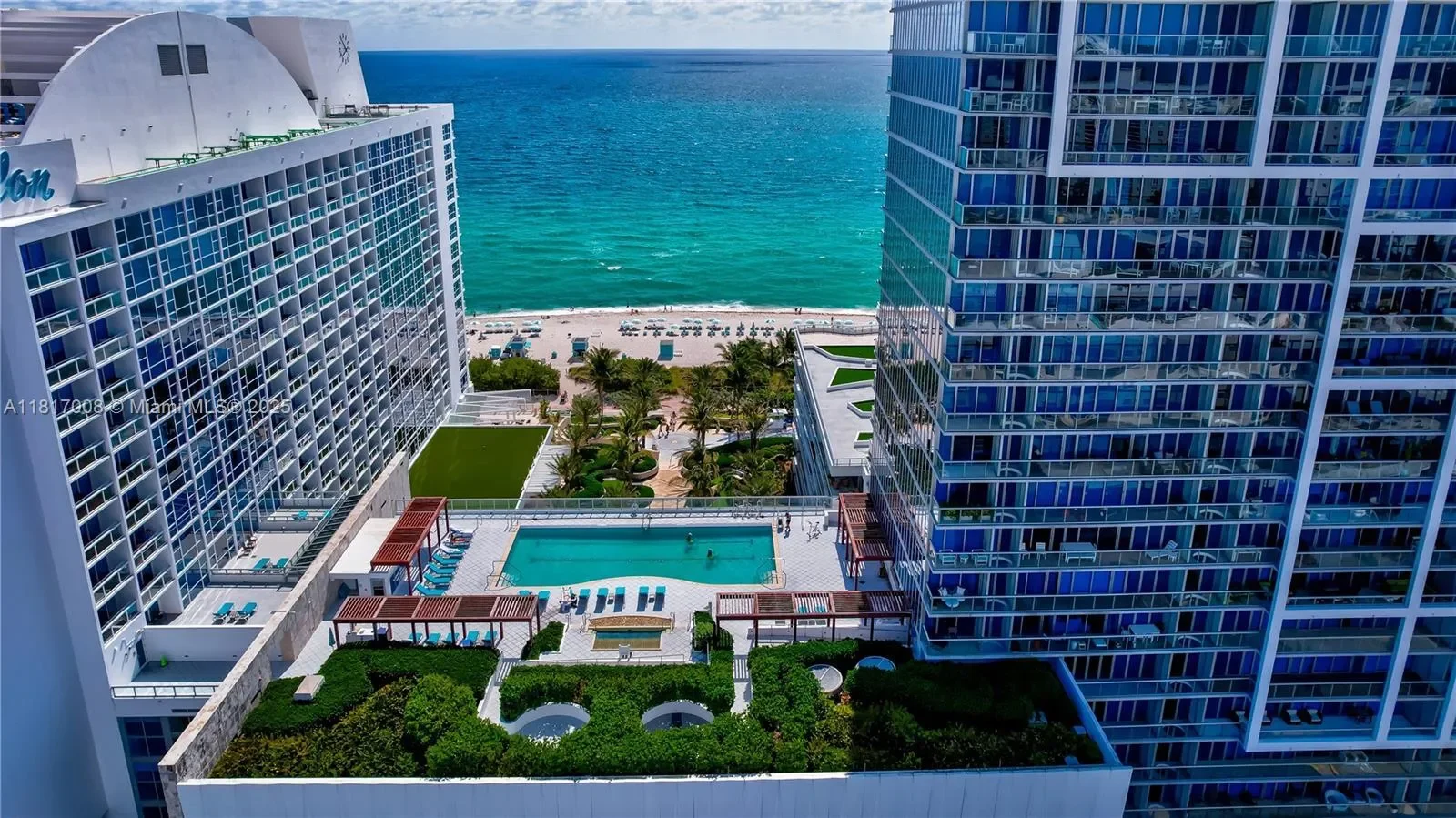 6799 Collins Ave 405, Miami Beach, Florida, United States. - Photo 30