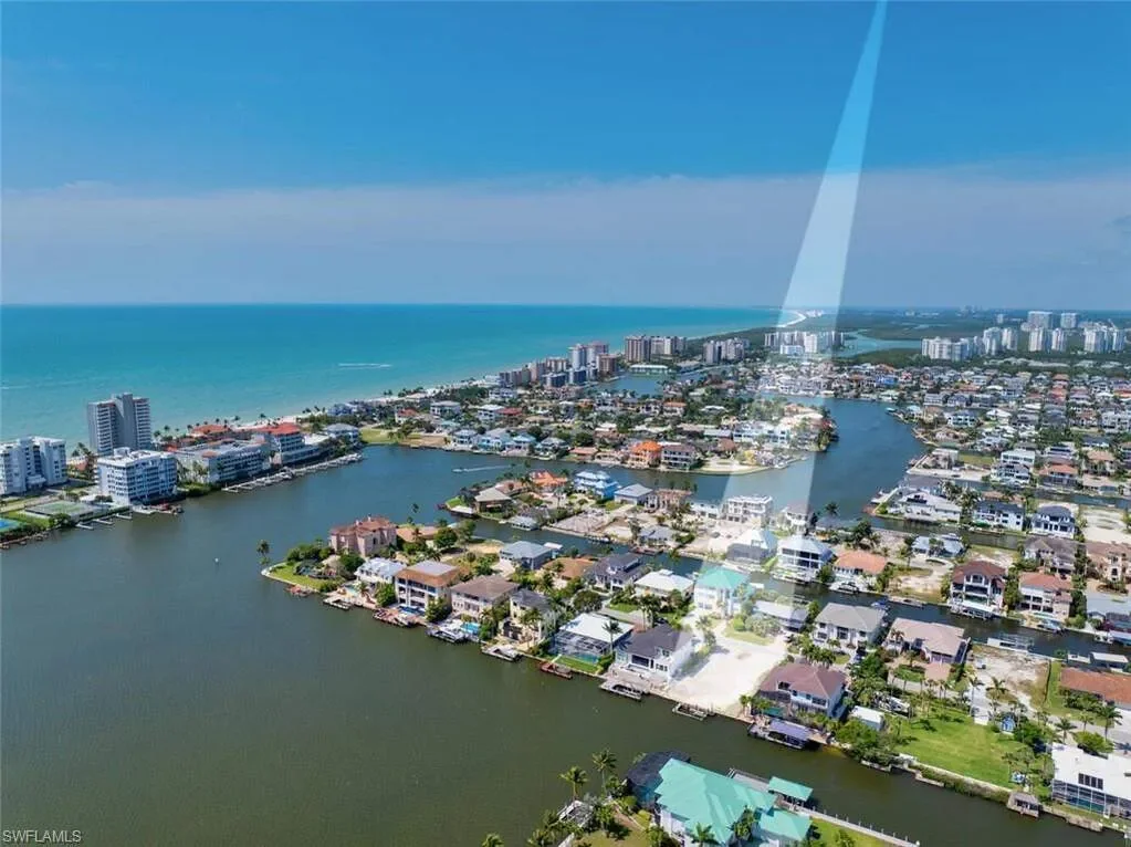 348 Lagoon AVE, Naples, FL, 34108, USA, Naples, Florida, United States. - Photo 7