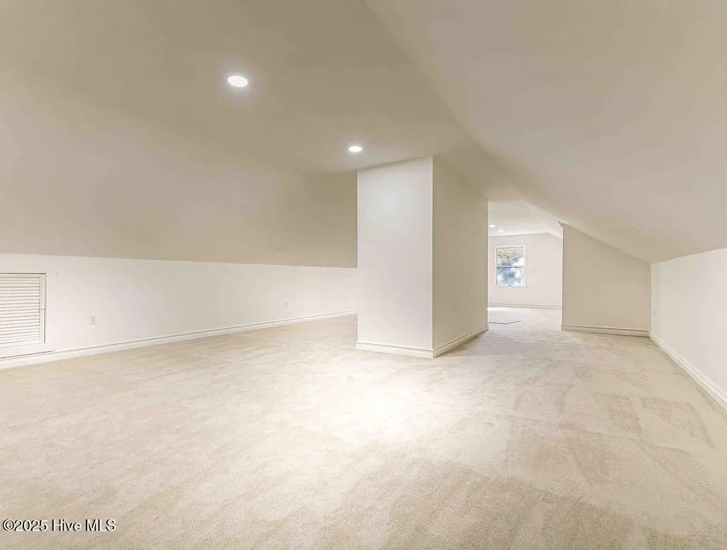 Gallery photo 2