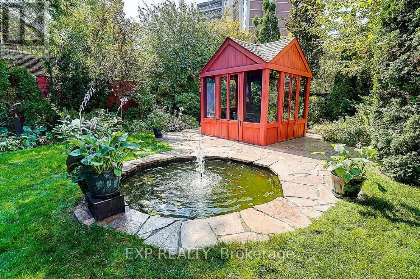 62 KEMPSELL CRESCENT, Toronto, Ontario, Canada. - Photo 9
