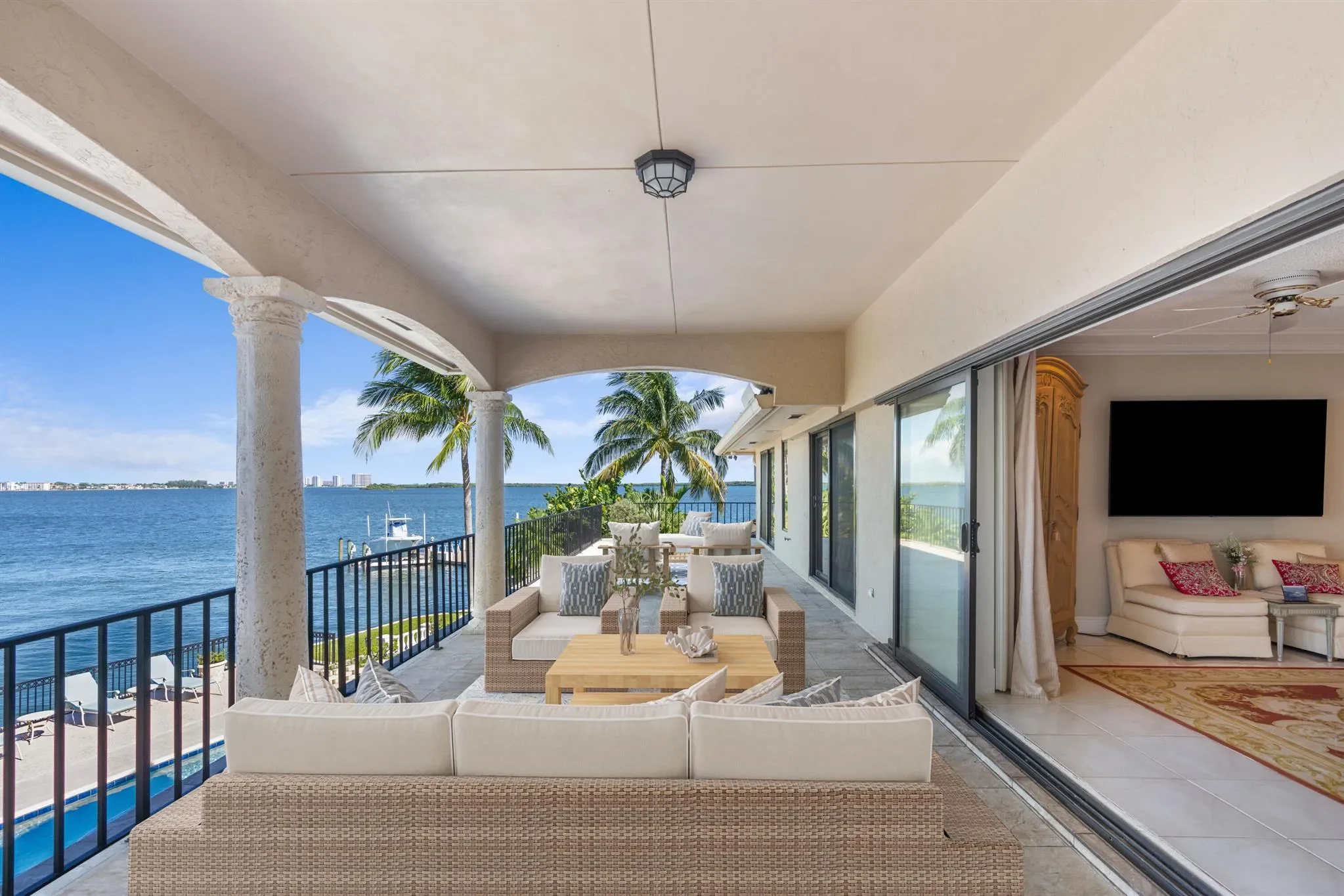 1010 Pine Point Road, Riviera Beach, Florida, United States. - Photo 46