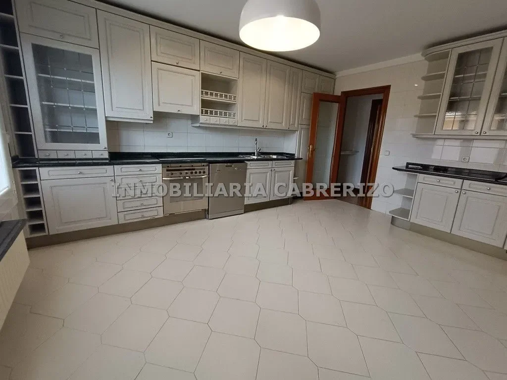 Gallery photo 2
