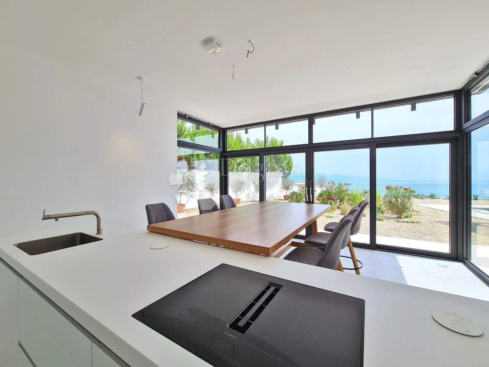 Gallery photo 2
