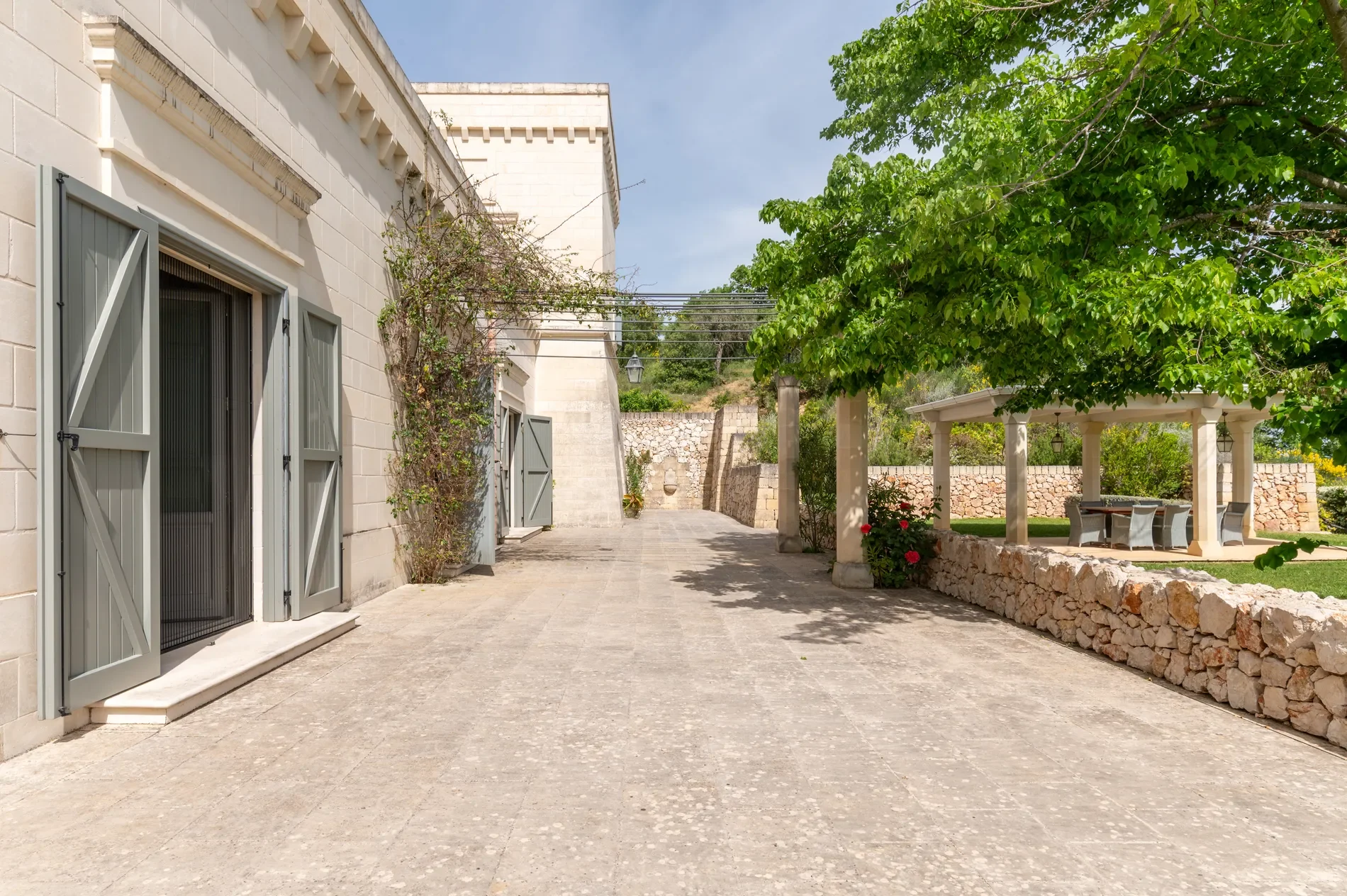 Viale Enzo Ferrari, 70128 Bari BA, Italy, Apulia, Italy. - Photo 17