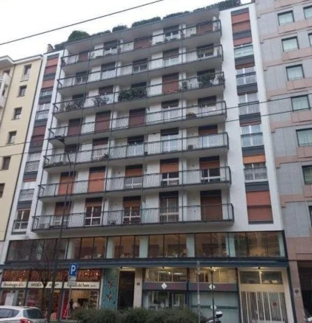 Exterior photo 2