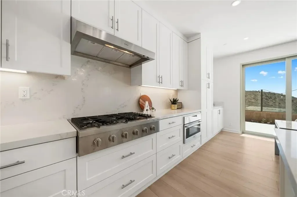 246 Canterbury, Irvine, California, United States. - Photo 8