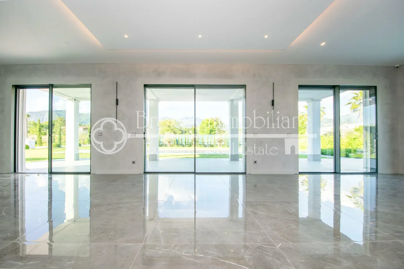 Gallery photo 4