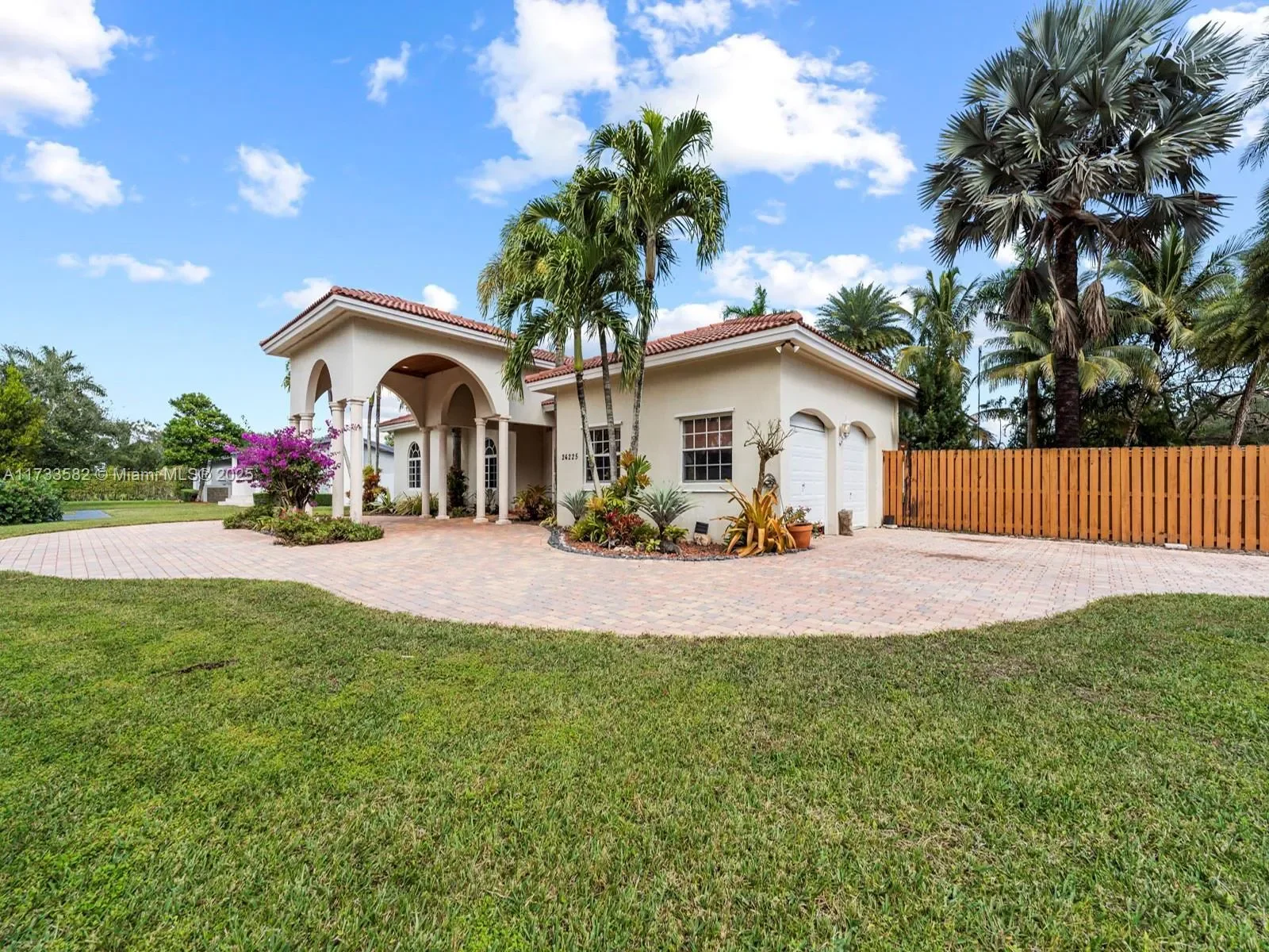 24225 SW 198th Ave, Homestead, Florida, United States. - Photo 32