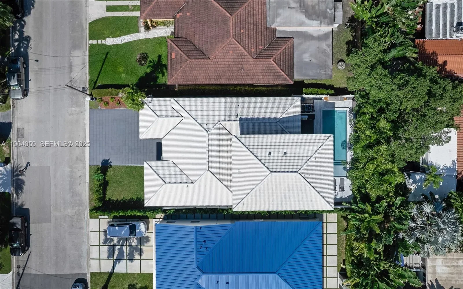 8851 Froude Ave, Bal Harbour, Florida, United States. - Photo 5