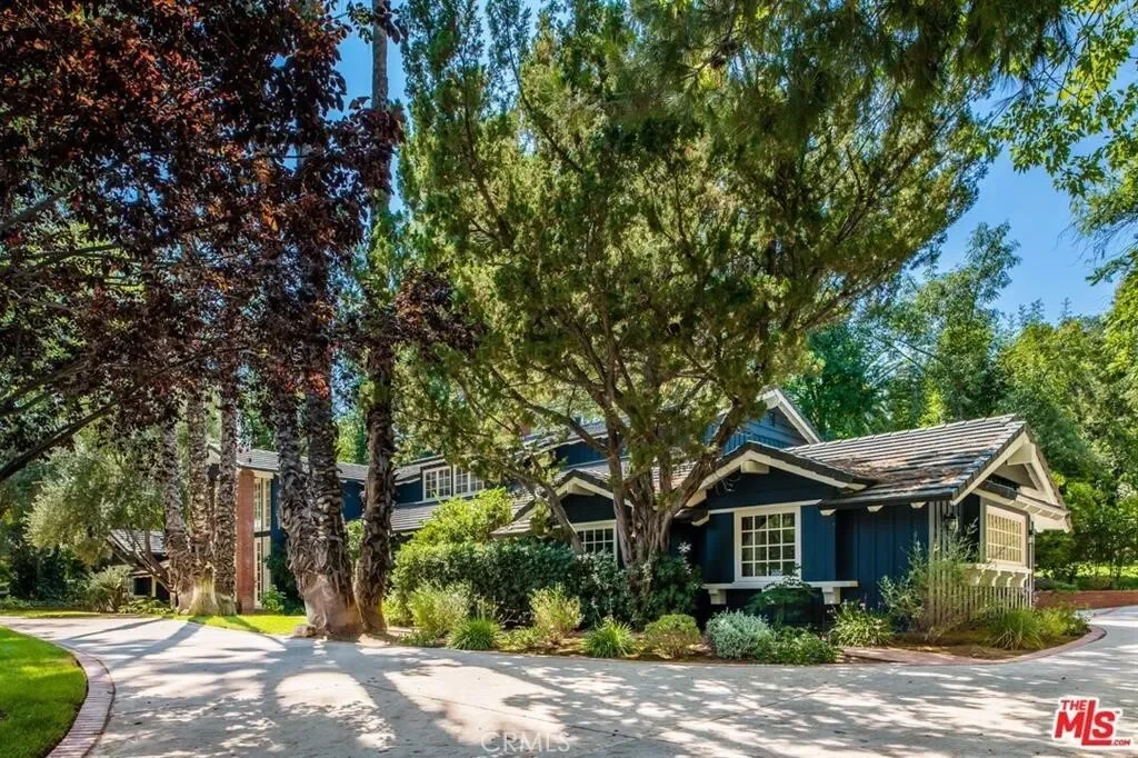 5255 ROUND MEADOW Road, Hidden Hills, California, United States. - Photo 9