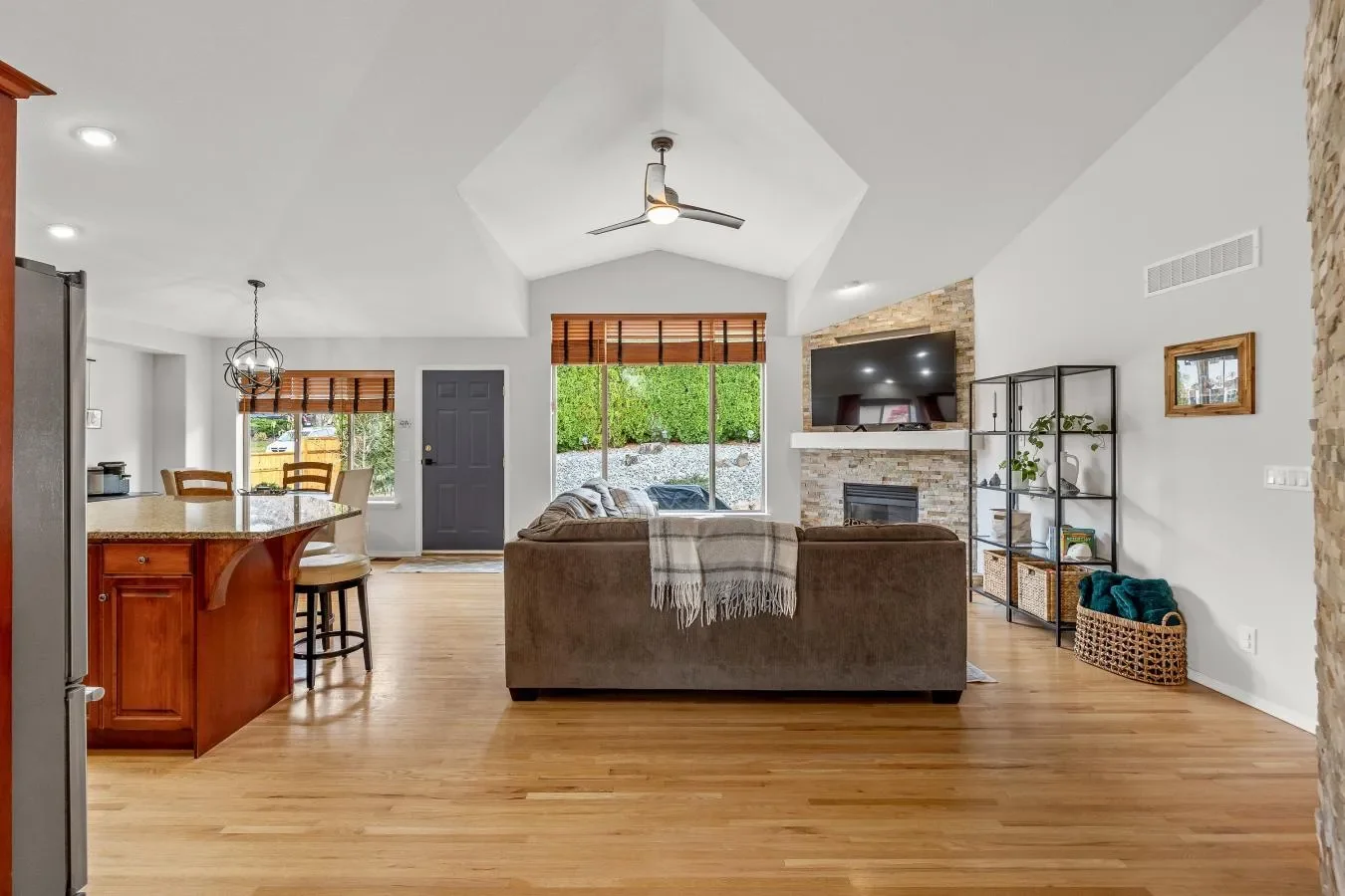 2543 Quail Lane, Kelowna, British Columbia, Canada. - Photo 6