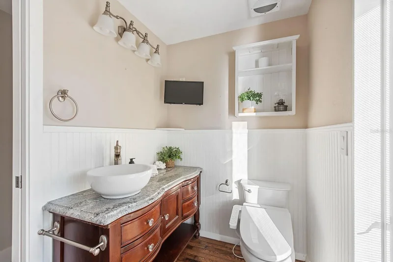 300 E BAY HEIGHTS AVENUE, ENGLEWOOD, FL 34223, ENGLEWOOD, FL, United States. - Photo 27
