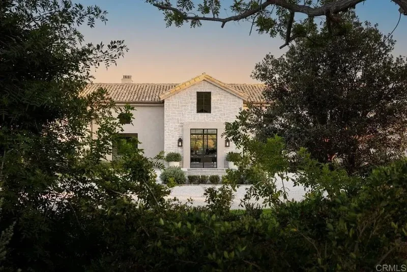 17845 Via de Fortuna, Rancho Santa Fe, California, United States. - Photo 3