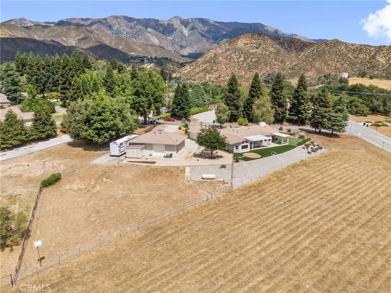 13288 Oak Crest Drive, Yucaipa, CA 92399, Yucaipa, California, United States. - Photo 55