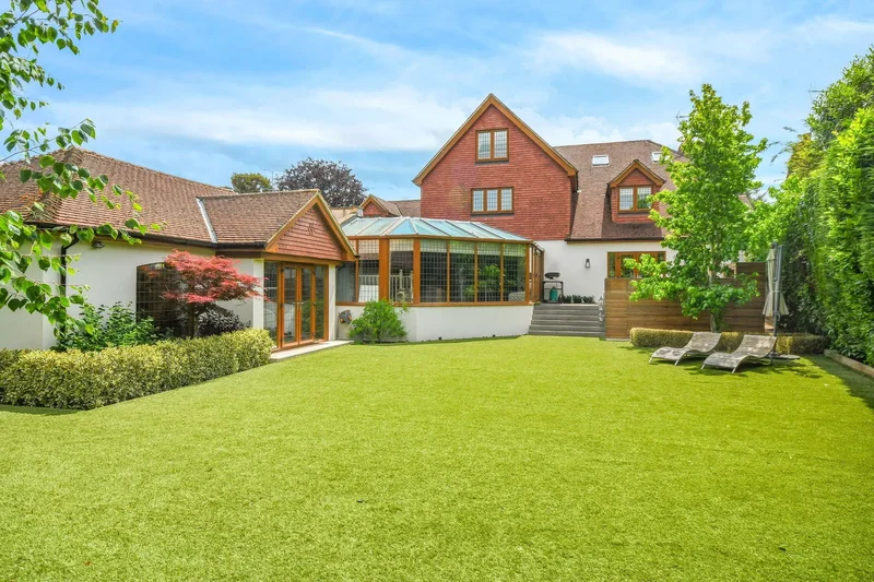 10 Challacombe Close, Brentwood, Brentwood, England, United Kingdom. - Photo 8
