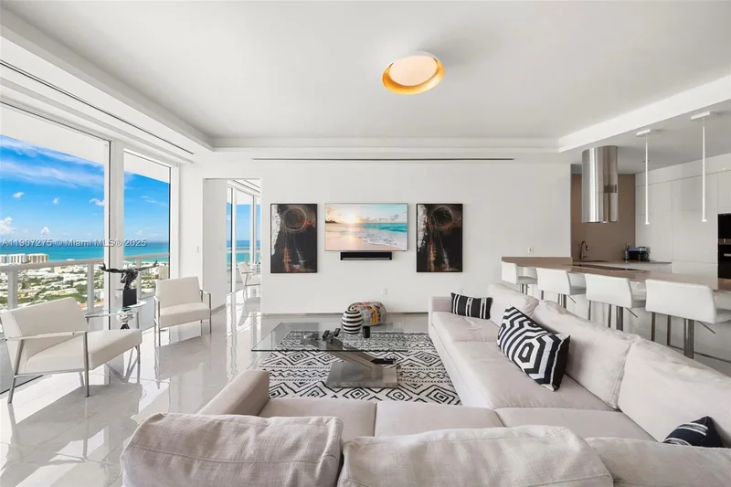 450 Alton Rd PH 4104, Miami Beach, Florida, United States. - Photo 6