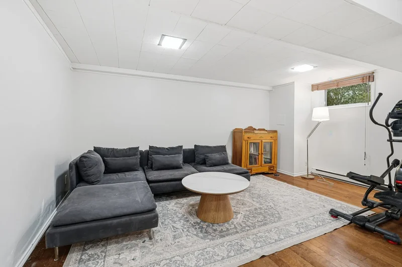 836 Av. Pratt, Montréal, Quebec, Canada. - Photo 16