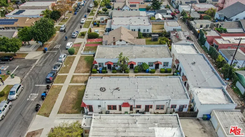 Residential Income in Los Angeles