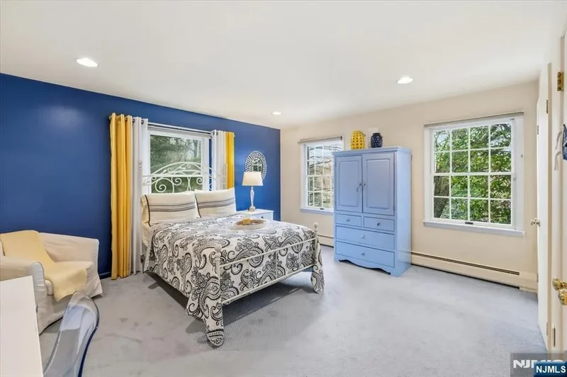 117 Van Riper Lane, Woodcliff Lake, NJ 07677, Woodcliff Lake, New Jersey, United States. - Photo 19