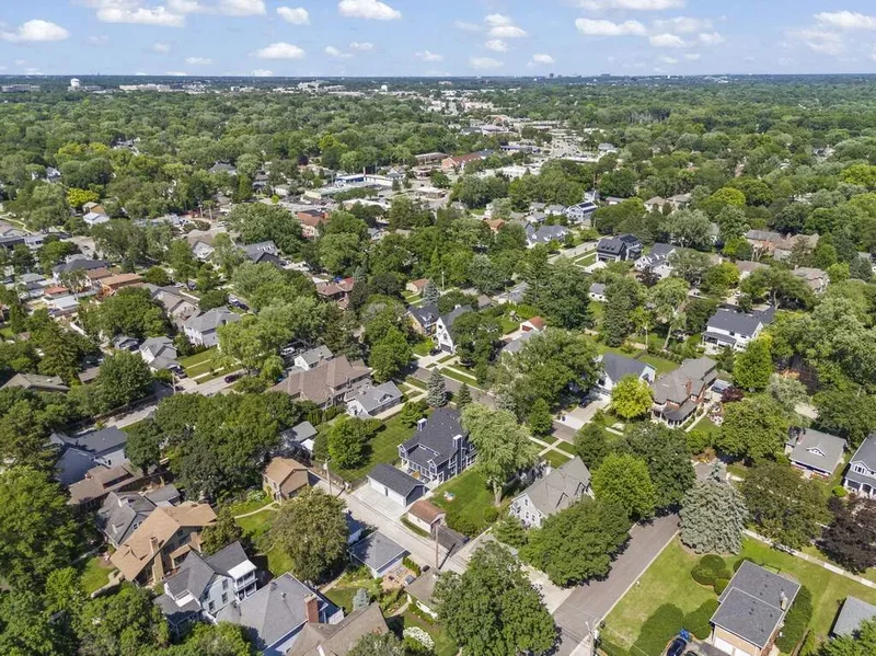 717 N. Brainard Street, Naperville, IL, 60563, USA, Naperville, Illinois, United States. - Photo 48
