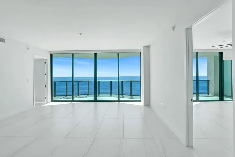 900 N Ocean Blvd. 1405, Hillsboro Beach, Florida, United States. - Photo 14