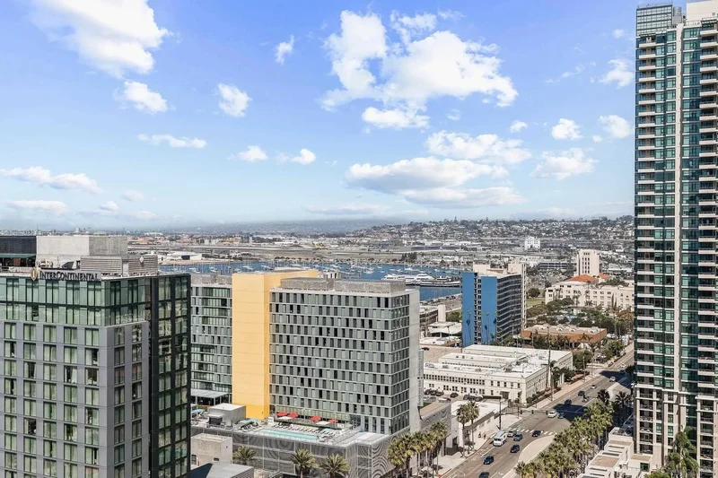 888 W E Street 2206, San Diego, California, United States. - Photo 21
