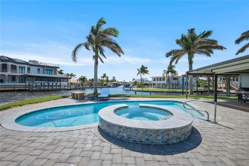 5596 Avenida Pescadora, Fort Myers Beach, Florida, United States. - Photo 12