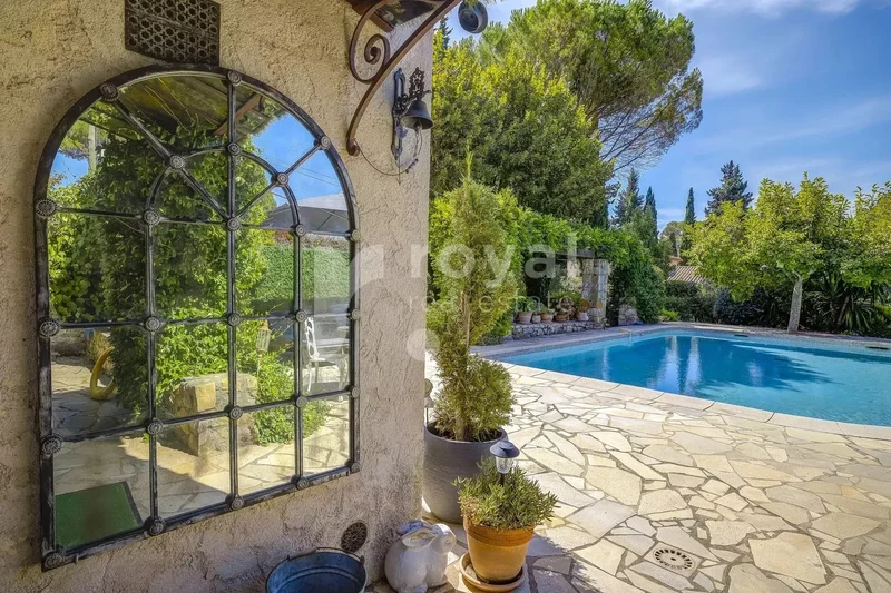 Mougins, Provence-Alpes-Côte d'Azur, France. - Photo 10