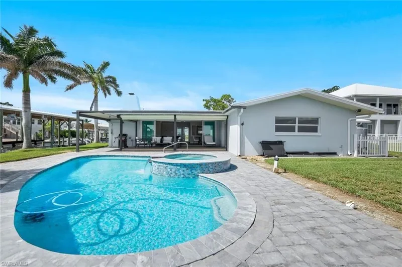 5596 Avenida Pescadora, Fort Myers Beach, Florida, United States. - Photo 22