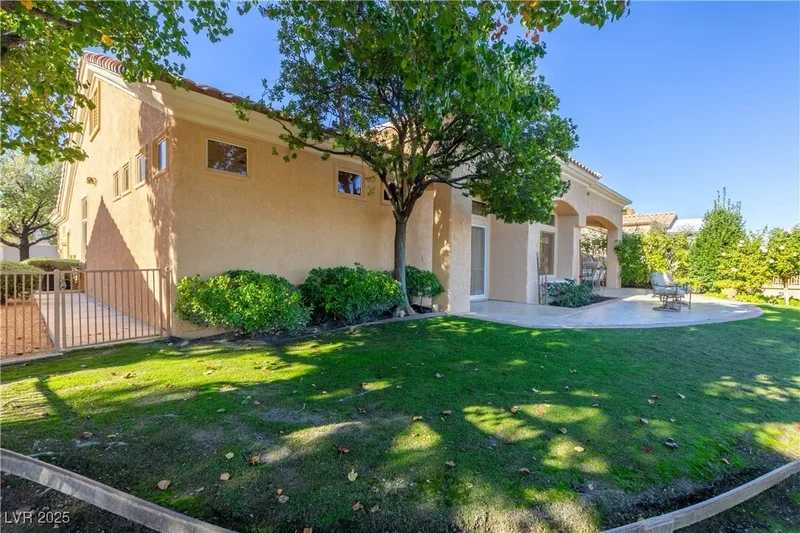 3024 Highland Falls Drive, Las Vegas, Nevada, United States. - Photo 26