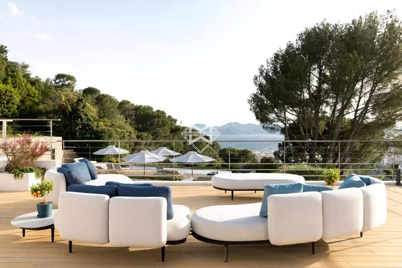 Cannes, Provence-Alpes-Côte d'Azur, France. - Photo 17